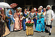 Tolle Kostüme im Tal (Foto: Ingrid Grossmann)
